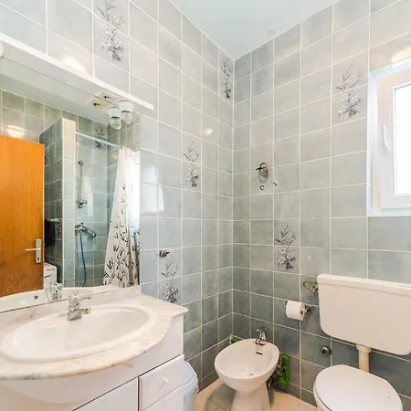 Apartment Ivica - With Parking Nin